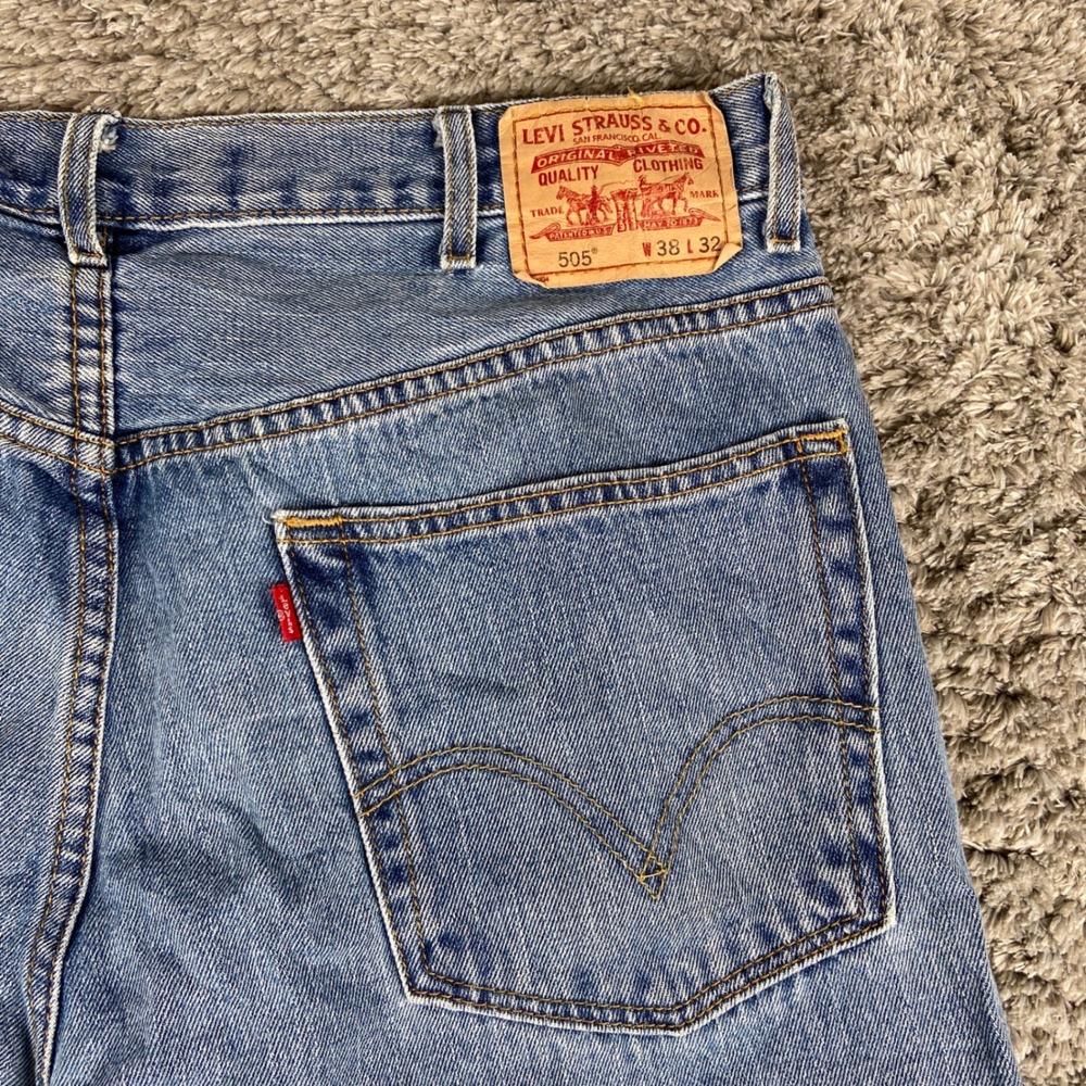 Vintage Levi 505 Jeans Men 38x32 Blue Denim Regular Straight Leg Cotton Pant Y2k